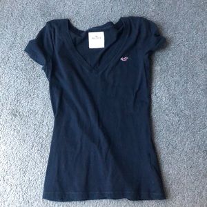 Hollister v-neck